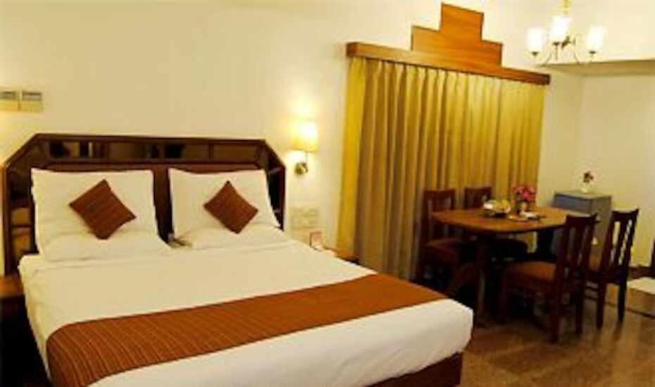 Hotel Maurya International Chennai Exteriör bild