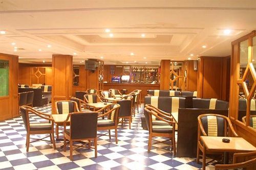 Hotel Maurya International Chennai Exteriör bild